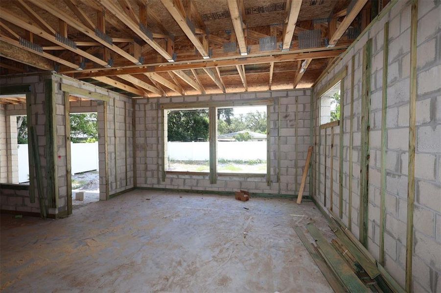 Spacious, unfurnished interior of a new home in , St. Petersburg (Image 11).