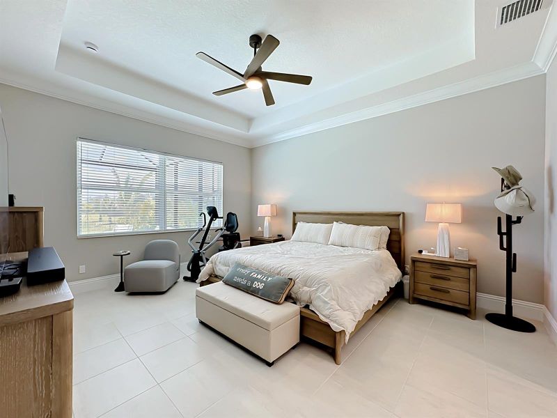9244 SW Pinnacle Primary Bedroom