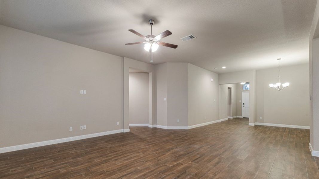 Representative unfurnished interior of a home built from the Guadalupe by D.R. Horton in Eden Ranch, Arlington (Image 25).