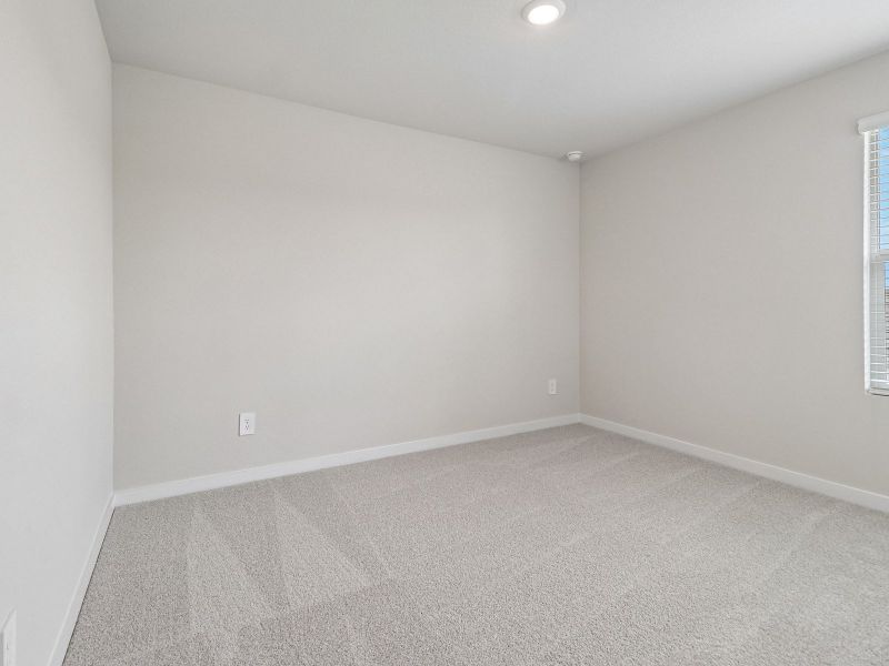 Spacious, unfurnished interior of a new home in Cibolo Hills West - Spring Series, Fort Worth (Image 22).
