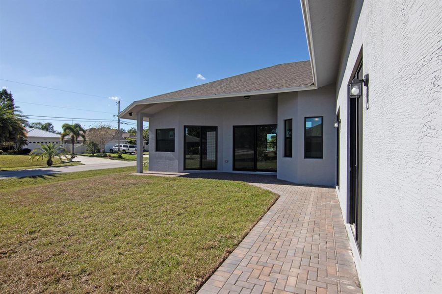 4 - Exterior Patio & Lanai 4 - Exterior Patio & Lanai