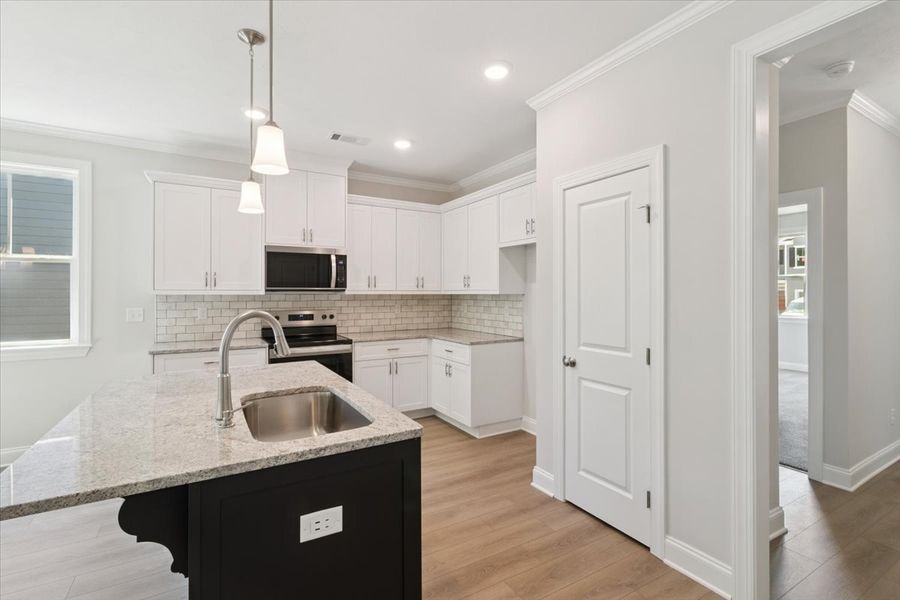 Furnished interior view inside a new home in Tillery Park, Grovetown (Image 5).