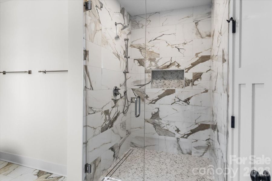 Image 47 of a home in .