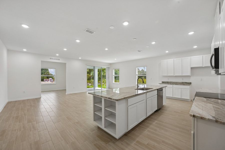 Furnished interior view inside a new home in Port Charlotte, Port Charlotte (Image 13).
