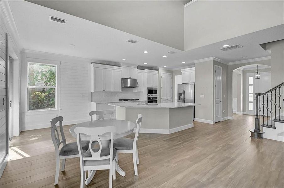 Furnished interior view inside a new home in , Sarasota (Image 6).