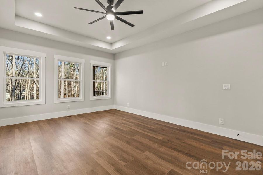 Spacious, unfurnished interior of a new home in , Lincolnton (Image 41).