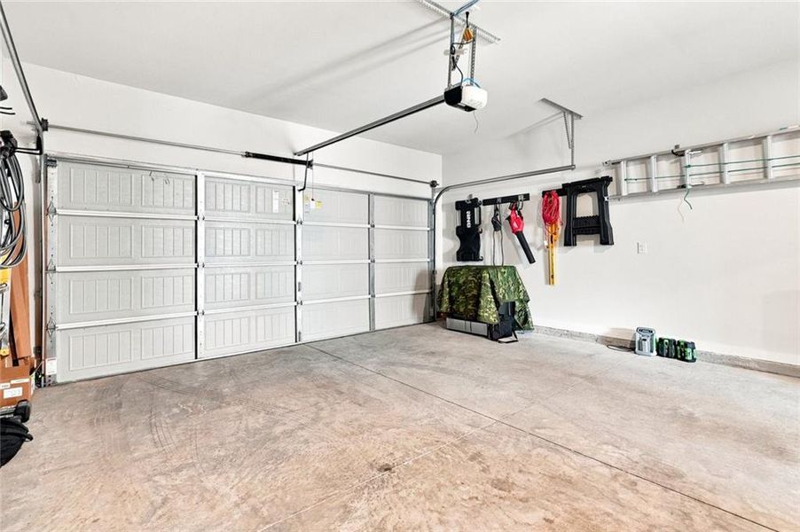 Spacious, unfurnished interior of a new home in , Grayson (Image 22).