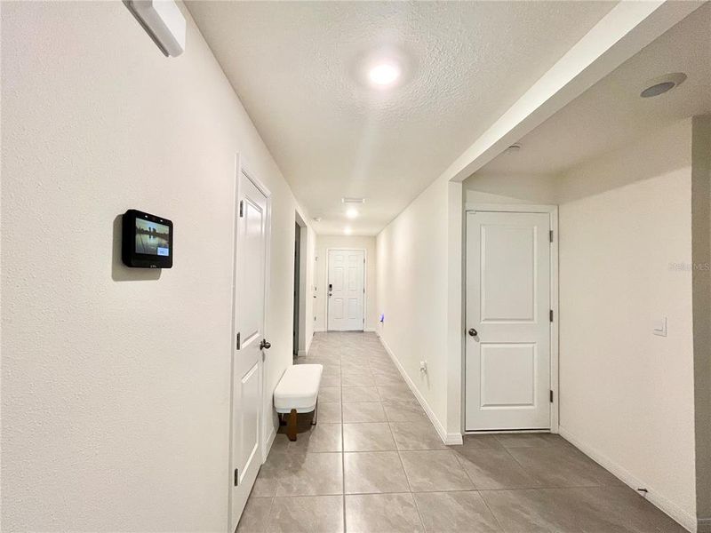 Spacious, unfurnished interior of a new home in Ocala Crossings South, Ocala (Image 19).