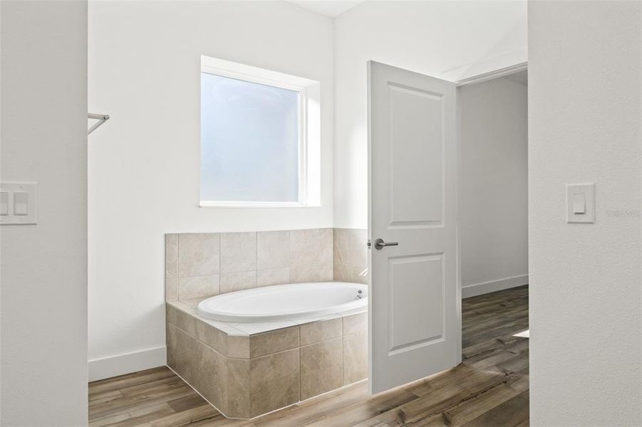 Furnished interior view inside a new home in , Weeki Wachee (Image 18).