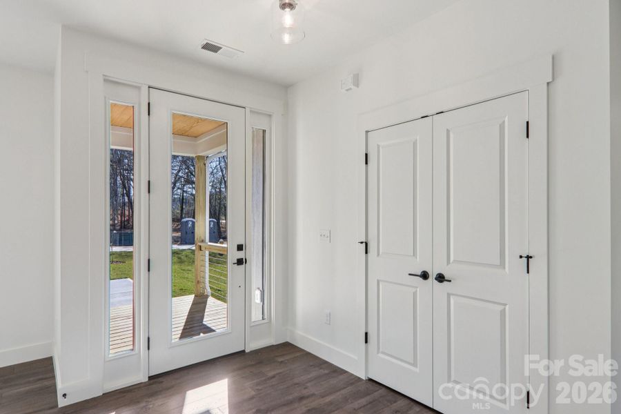 Spacious, unfurnished interior of a new home in , Hendersonville (Image 28).