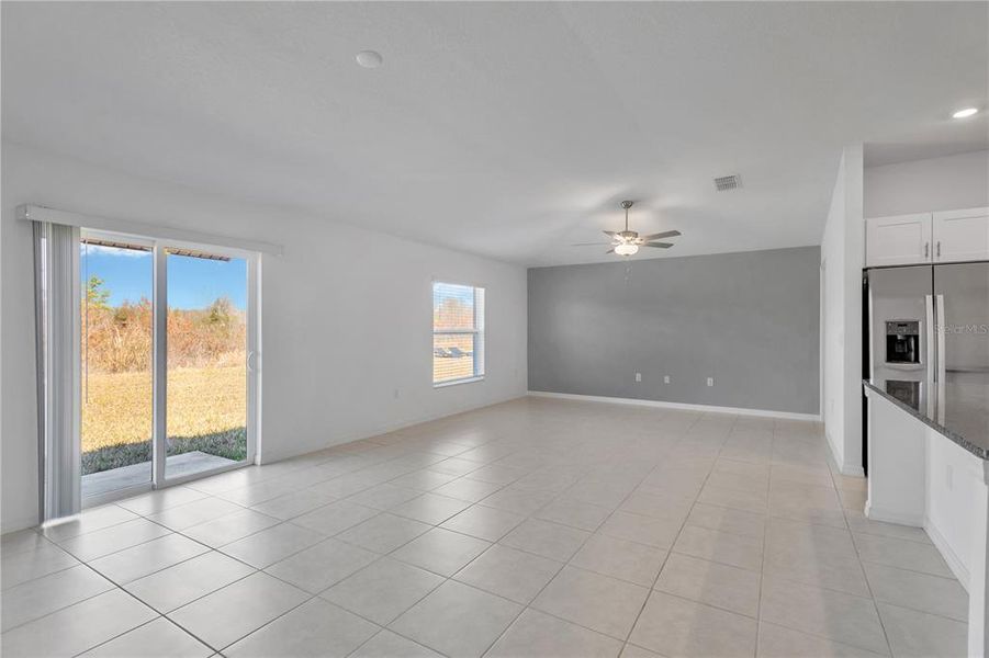 Spacious, unfurnished interior of a new home in Berry Bay, Wimauma (Image 13). Spacious, unfurnished interior of a new home in Berry Bay, Wimauma (Image 13).