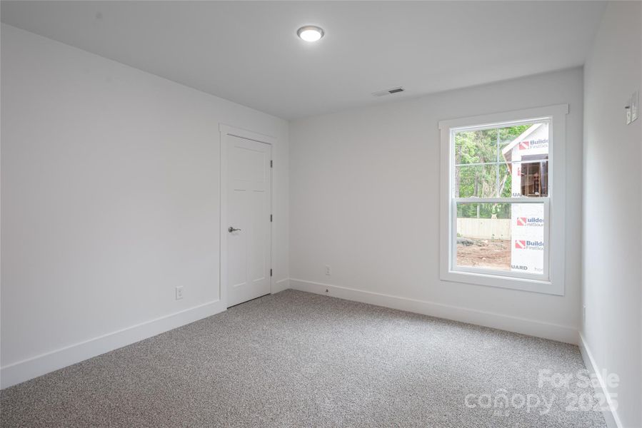 Guest Bedroom 1 Guest Bedroom 1