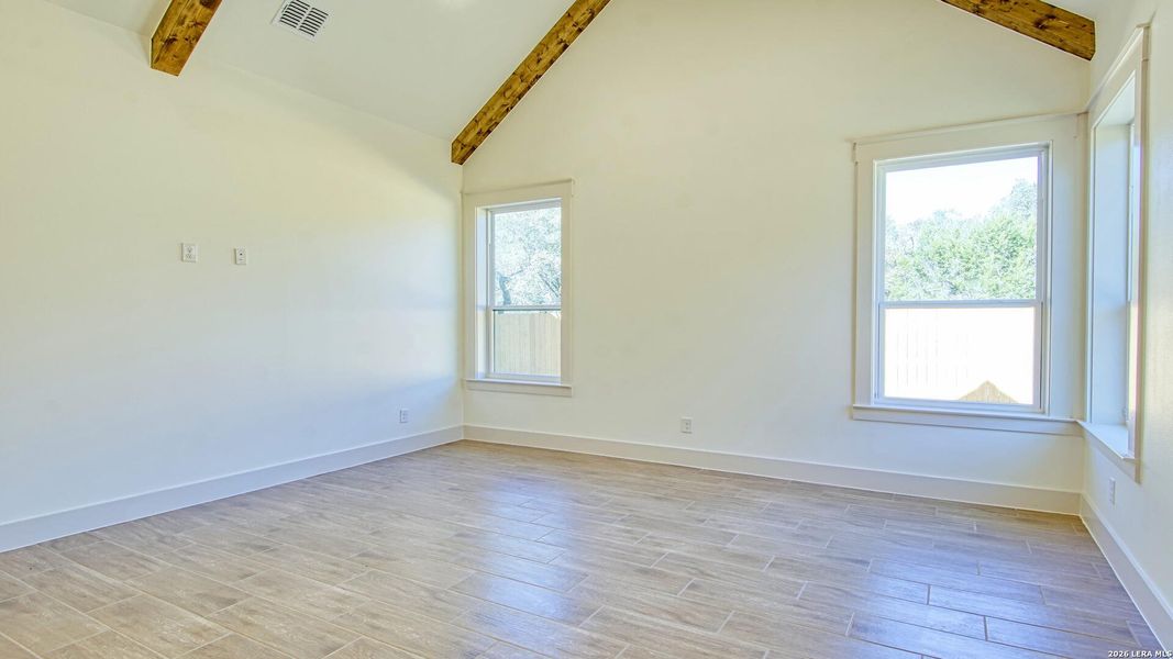 Spacious, unfurnished interior of a new home in , Spring Branch (Image 29).