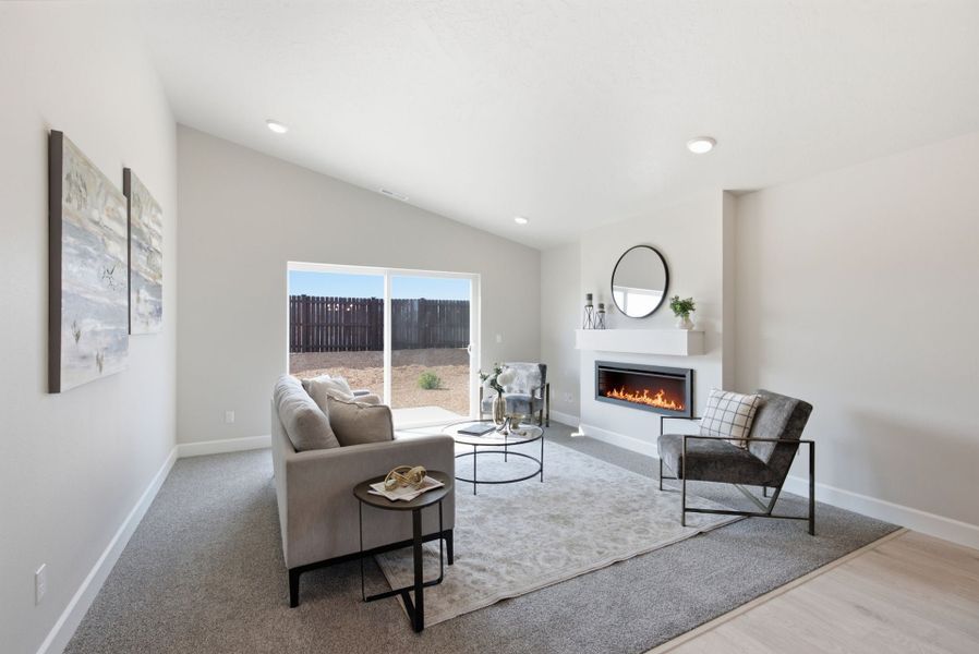 Furnished interior view inside a new home in Feather Ridge, Redmond (Image 1). Furnished interior view inside a new home in Feather Ridge, Redmond (Image 1).