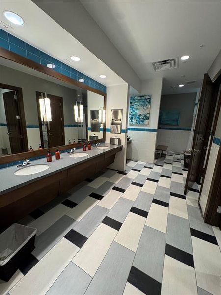 Image 42 of a home in .