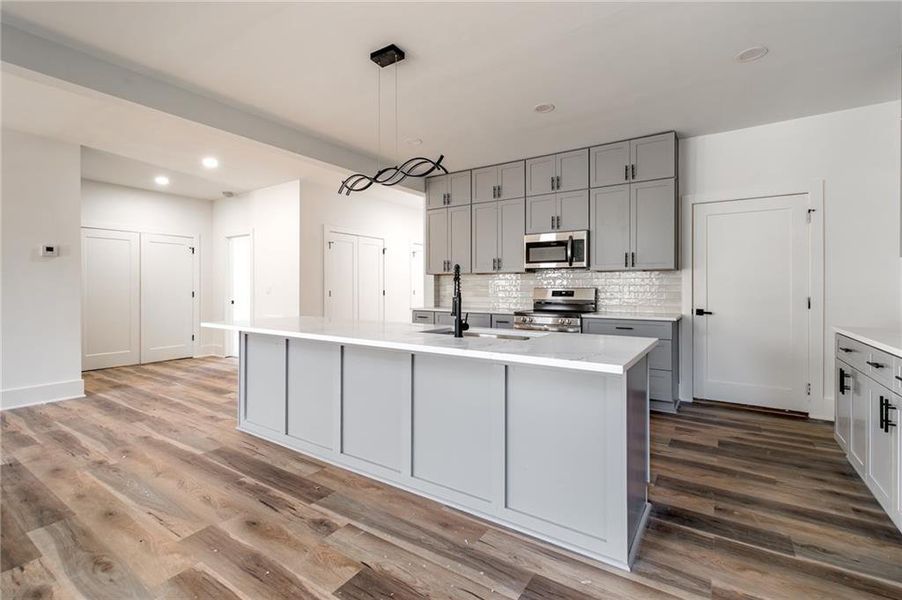 Furnished interior view inside a new home in , Gainesville (Image 12).