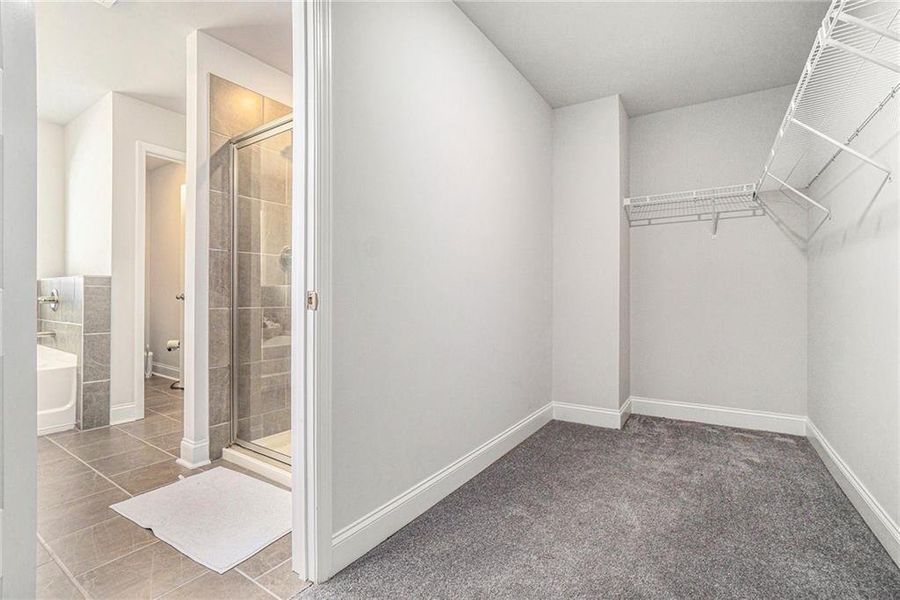 Spacious, unfurnished interior of a new home in Paces Estates, Lithia Springs (Image 25). Spacious, unfurnished interior of a new home in Paces Estates, Lithia Springs (Image 25).