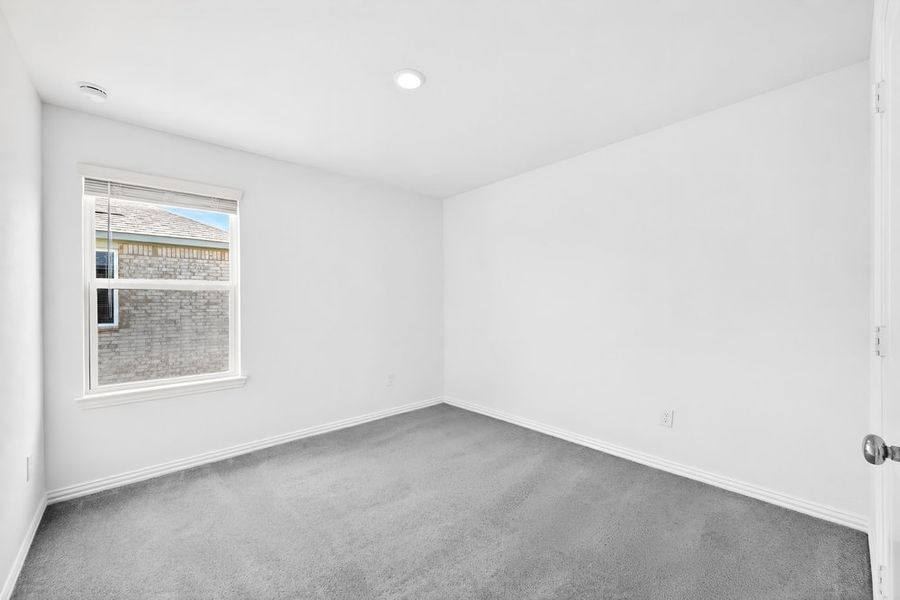Spacious, unfurnished interior of a new home in Parks at Foster Crossing, Anna (Image 20). Spacious, unfurnished interior of a new home in Parks at Foster Crossing, Anna (Image 20).