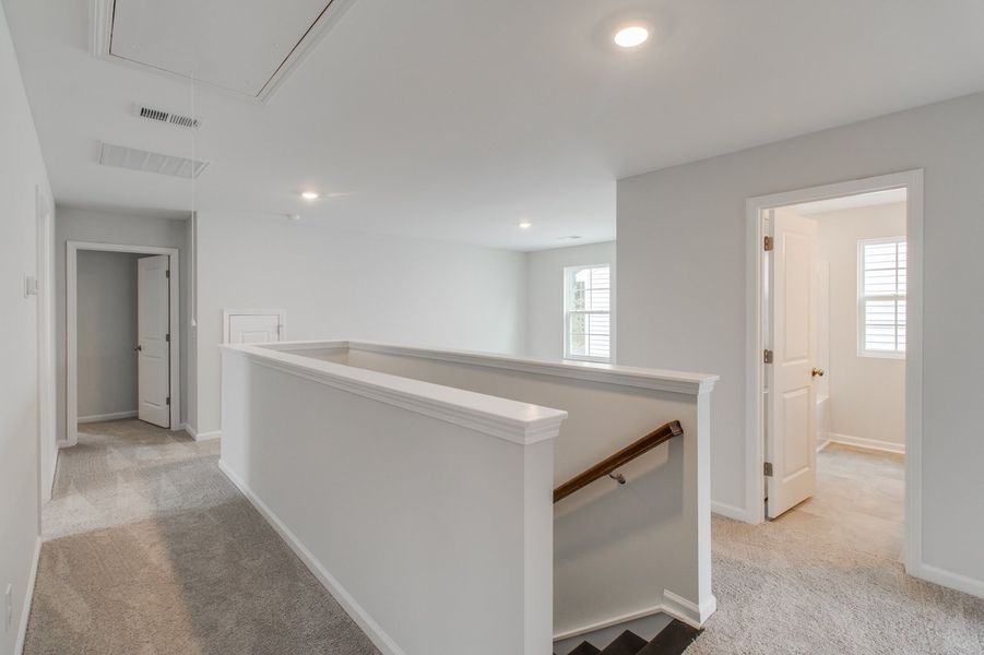 Spacious, unfurnished interior of a new home in Ellington, Elgin (Image 38).