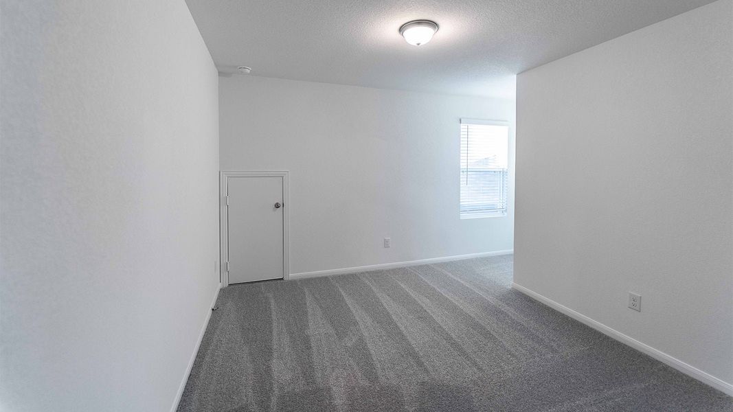 Spacious, unfurnished interior of a new home in Sunset Oaks, Maxwell (Image 23).