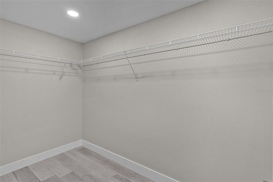 Spacious, unfurnished interior of a new home in , Ocklawaha (Image 29).