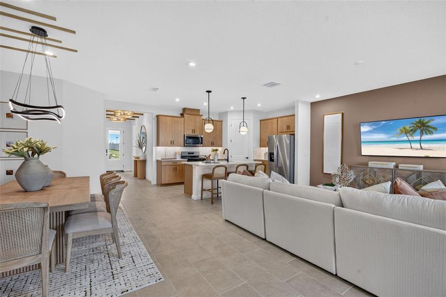 Furnished interior view inside a new home in Pasadena Ridge Master, Dade City (Image 11).