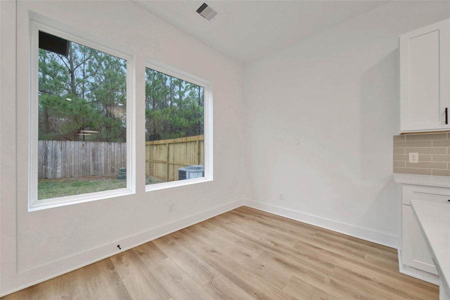 Spacious, unfurnished interior of a new home in , Houston (Image 36).