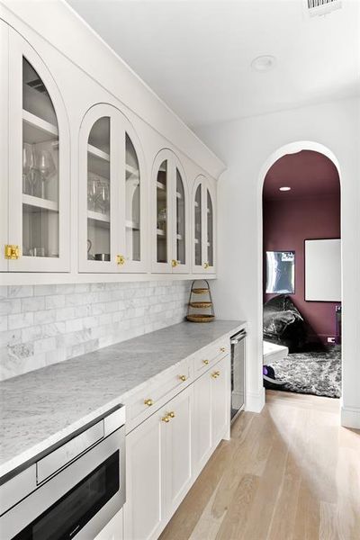 Furnished interior view inside a new home in , Dallas (Image 4).