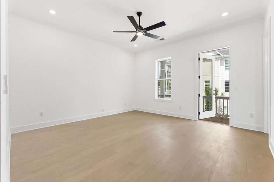 Spacious, unfurnished interior of a new home in Parkside Roswell, Roswell (Image 49).