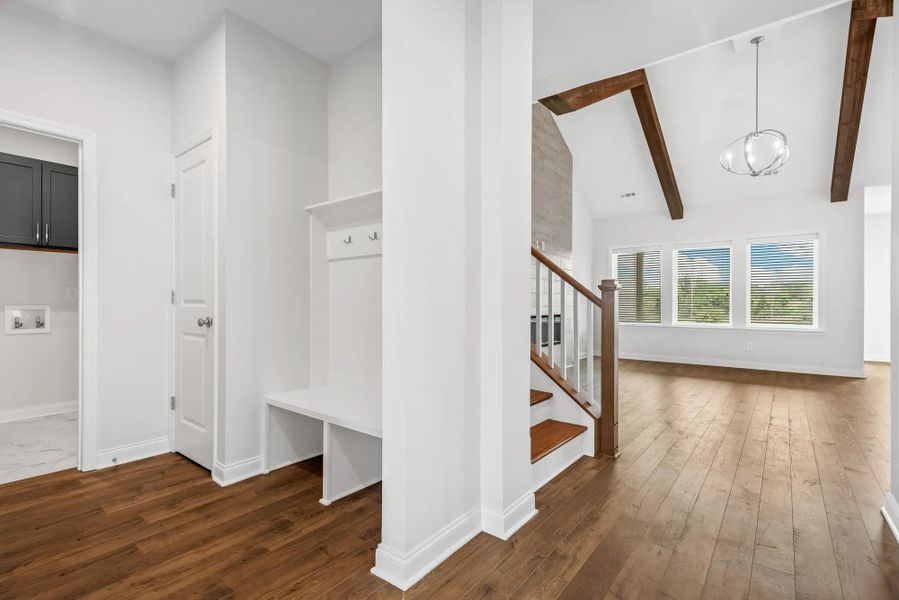 The Roseland II C Family Foyer The Roseland II C Family Foyer