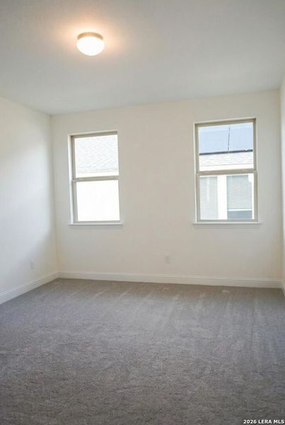 Spacious, unfurnished interior of a new home in , Marion (Image 8).