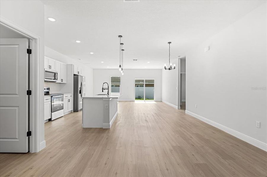 Spacious, unfurnished interior of a new home in , Ocala (Image 23).