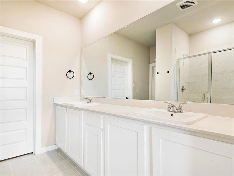 Furnished interior view inside a new home in , Forney (Image 16). Furnished interior view inside a new home in , Forney (Image 16).