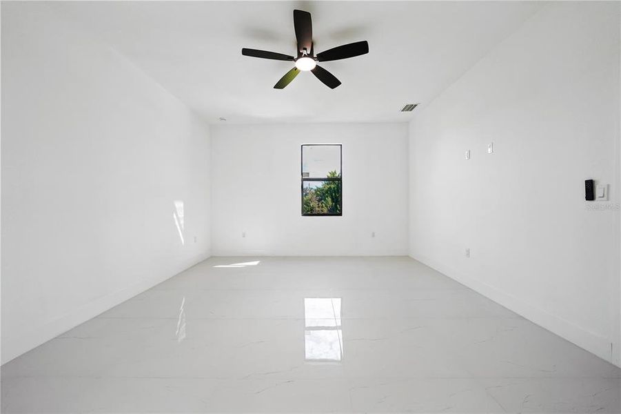 Spacious, unfurnished interior of a new home in , Cape Coral (Image 18). Spacious, unfurnished interior of a new home in , Cape Coral (Image 18).
