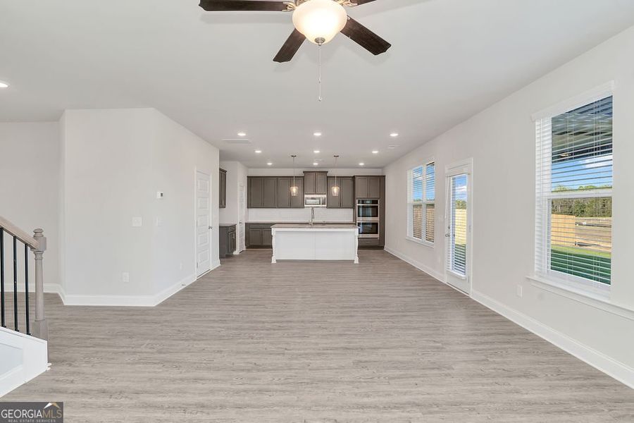 Spacious, unfurnished interior of a new home in Harley Farms South, Bonaire (Image 15).
