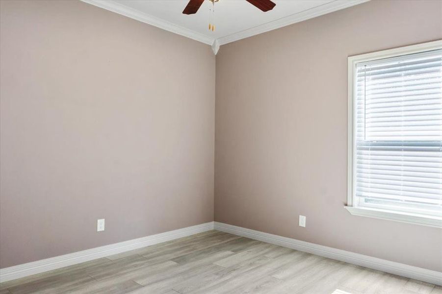 Spacious, unfurnished interior of a new home in , Corsicana (Image 27).