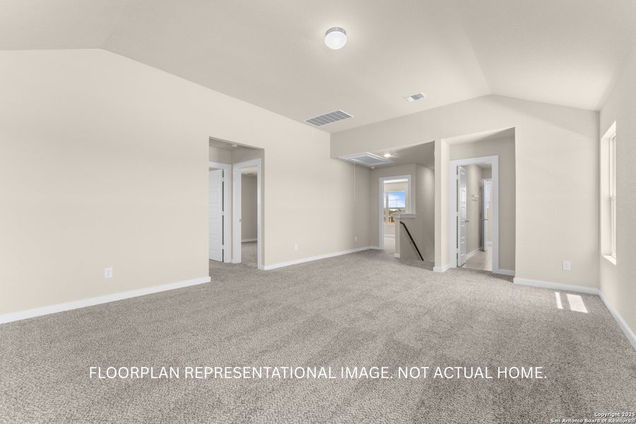 Spacious, unfurnished interior of a new home in Winding Brook, San Antonio (Image 22).