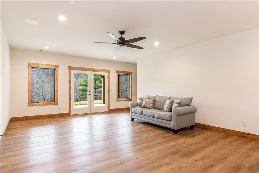 Spacious, unfurnished interior of a new home in , Talking Rock (Image 22).