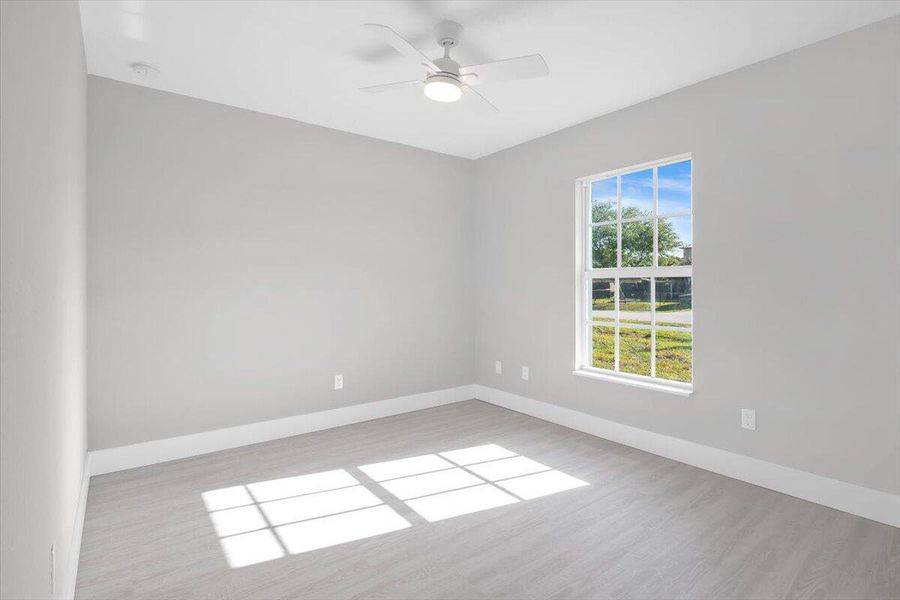 18-GG3A1226 18-GG3A1226