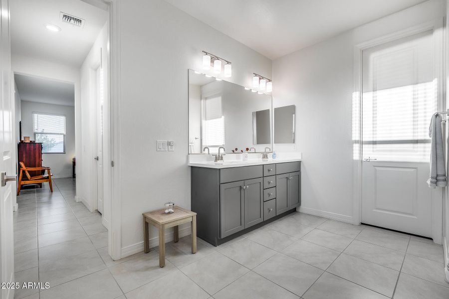 Double Vanity Double Vanity