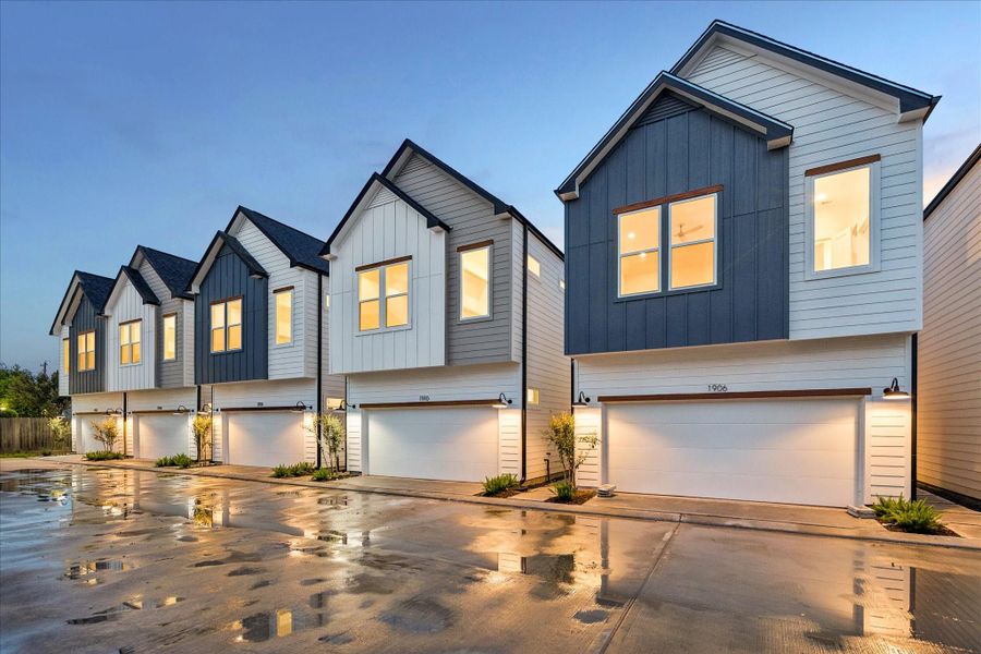 Front exterior of a new home in , Houston, TX, highlighting curb appeal (Image 22).