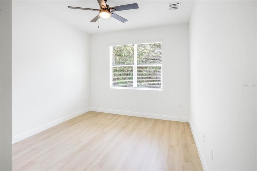 Spacious, unfurnished interior of a new home in , Fruitland Park (Image 13).