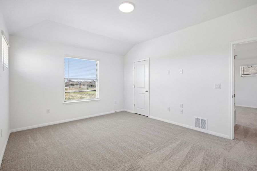 Spacious, unfurnished interior of a new home in Porter Country, Buda (Image 18). Spacious, unfurnished interior of a new home in Porter Country, Buda (Image 18).