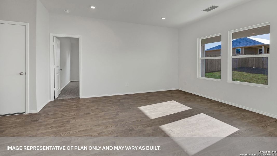 Spacious, unfurnished interior of a new home in Arroyo Ranch, Seguin (Image 19). Spacious, unfurnished interior of a new home in Arroyo Ranch, Seguin (Image 19).