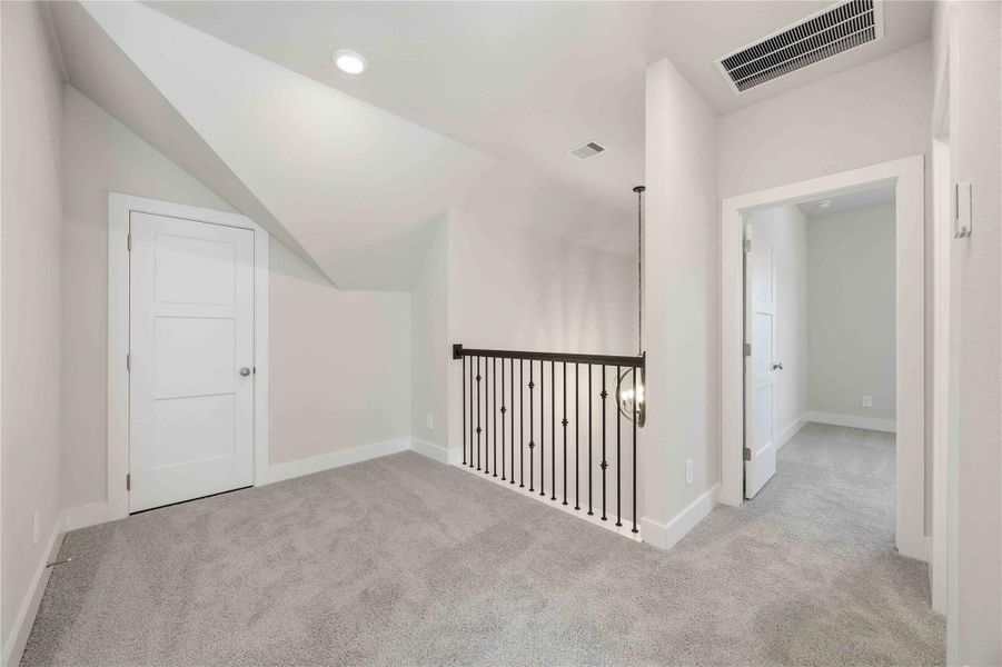 Spacious, unfurnished interior of a new home in , Richmond (Image 17).
