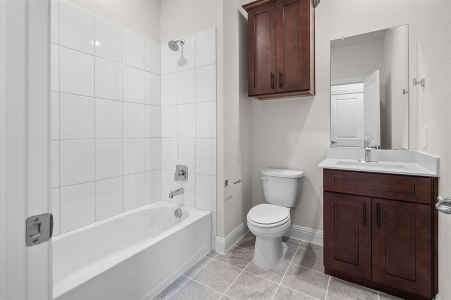 Furnished interior view inside a new home in Mustang Square, Plano (Image 12).