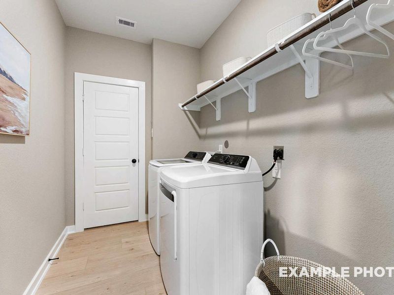 Representative furnished interior of a home built from the The Everett C, 3-Car Garage by Davidson Homes LLC in River Ranch Meadows, Dayton (Image 25). Representative furnished interior of a home built from the The Everett C, 3-Car Garage by Davidson Homes LLC in River Ranch Meadows, Dayton (Image 25).