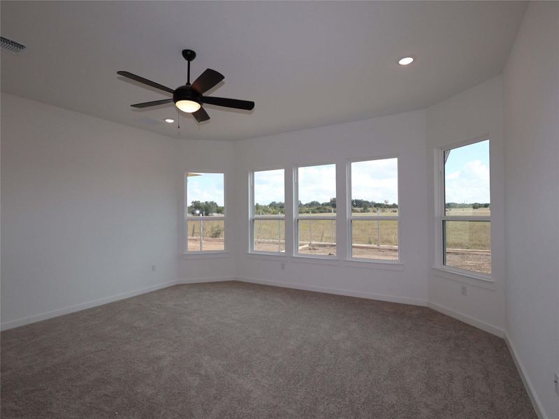 Spacious, unfurnished interior of a new home in Barksdale, Leander (Image 30).