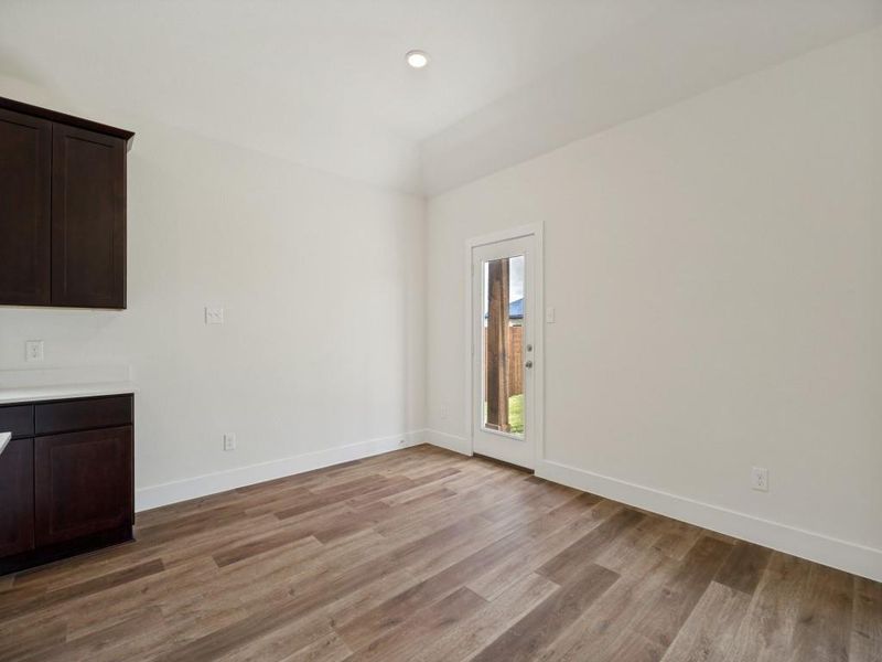 Spacious, unfurnished interior of a new home in Pebblebrook, Sherman (Image 11).