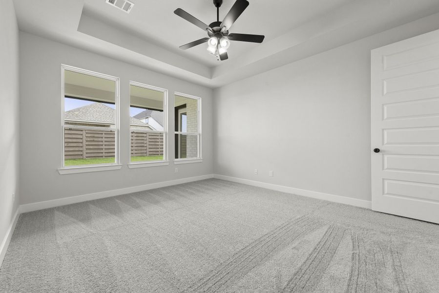 Spacious, unfurnished interior of a new home in Austin Point, Richmond (Image 19).